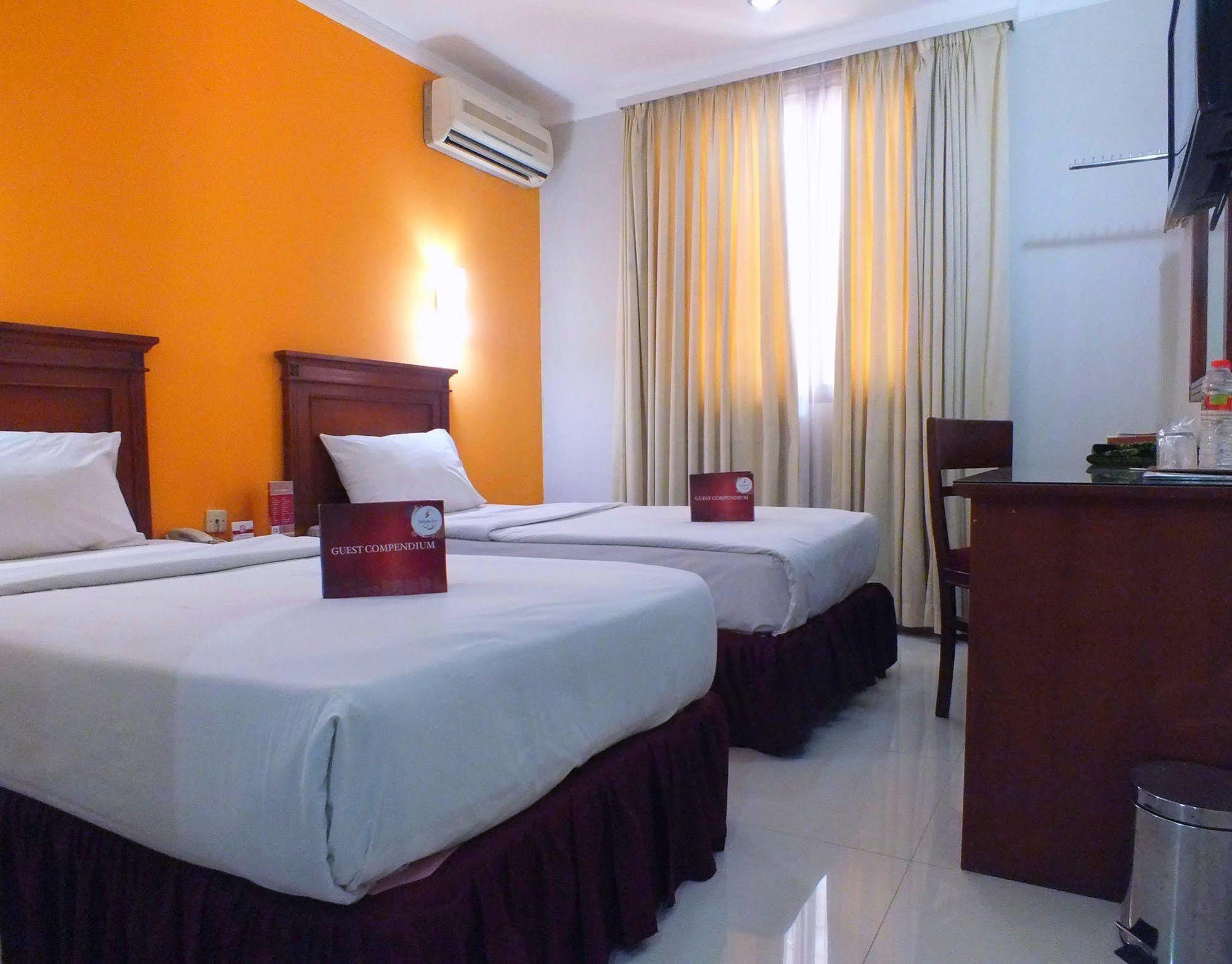 Sofyan Hotel Soepomo Jakarta Eksteriør billede